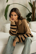 Sweter Apres Ski Kamel w Czarne Paski 100% Wełna Merino