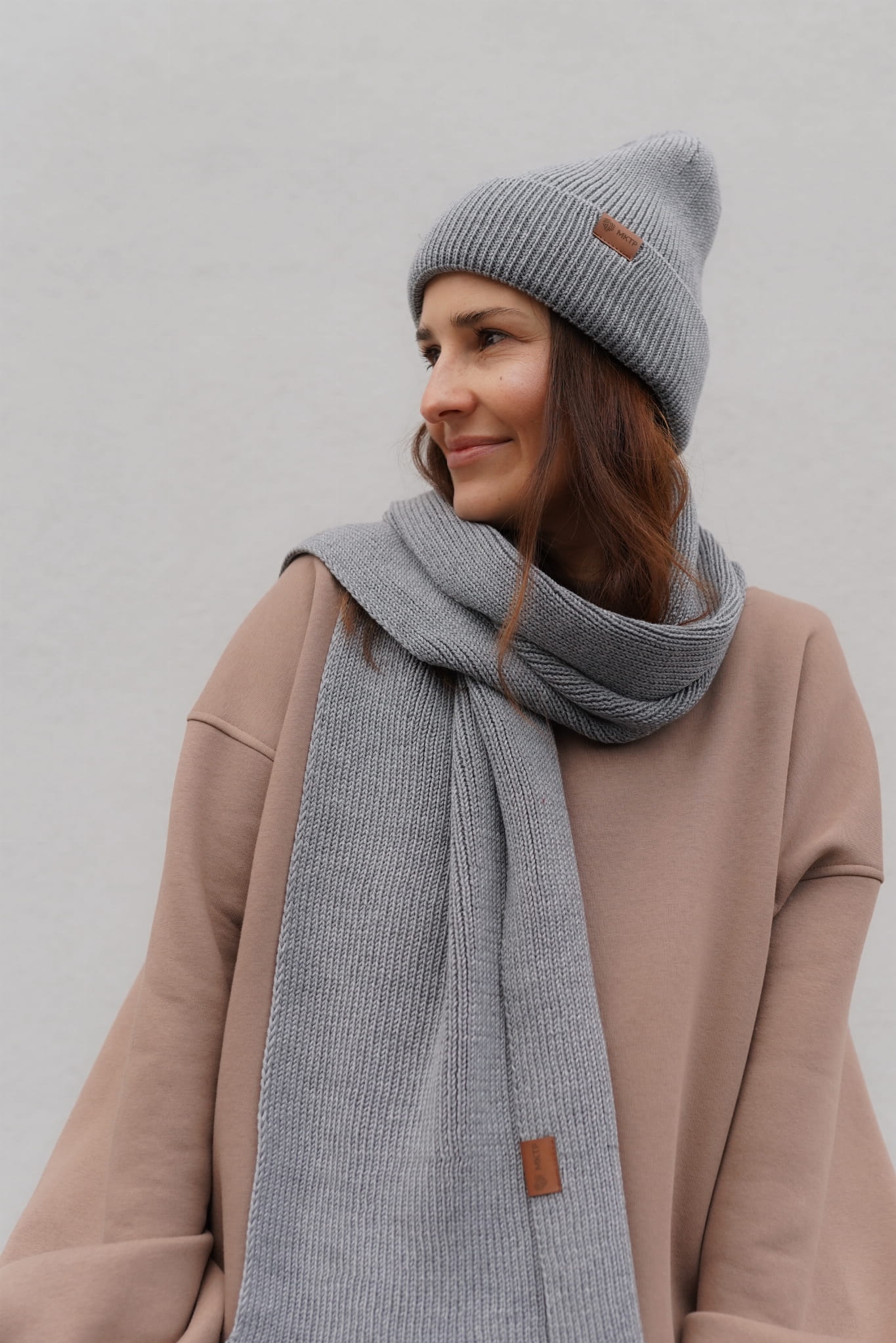 Czapka Cosy Days Szara 100% Merino Extra Fine
