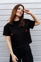 T-shirt Crop-Voilà Czarny Truskawki