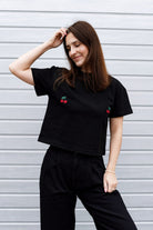 T-shirt Crop-Voilà Czarny Wiśnie