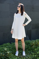 Sukienka Z Rozcięciami Na Ramionach City Girl Biała