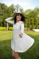 Sukienka Z Rozcięciami Na Ramionach City Girl Biała