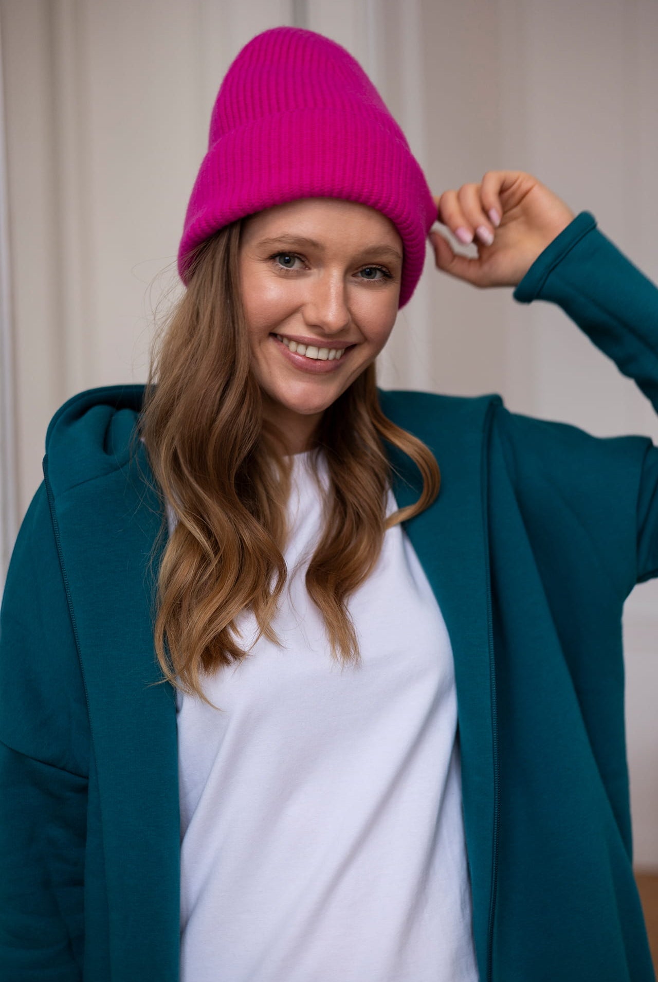 Czapka Gentle Cashmere Neonowy Róż