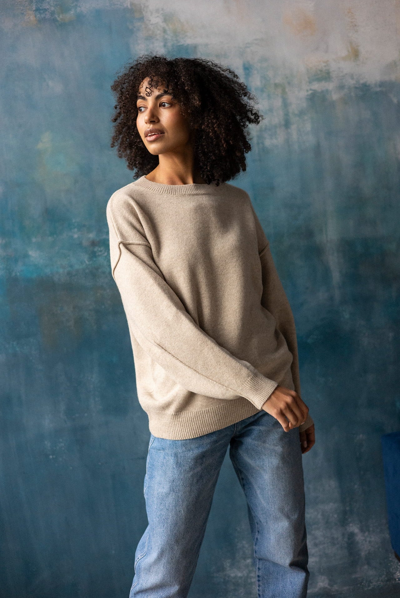 Sweter Cashmere Hug Piaskowy